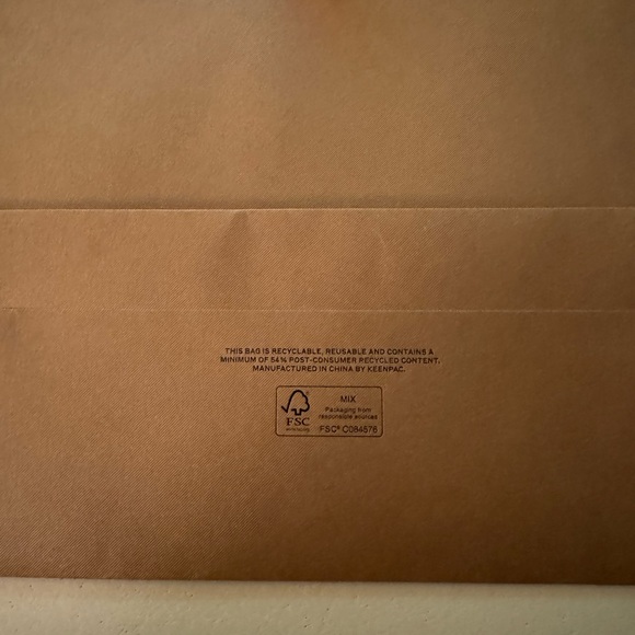 Burberry Shopping Bag - Authentic - Picture 2 of 2